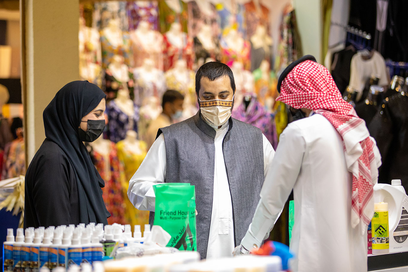 Global Village Dubai - multicultural shopping and discovery